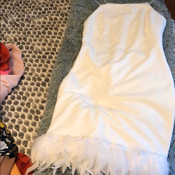 Shake a tell feather white mini dress - Picture 3 of 3